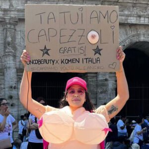 Valentina Liberatore informa che grazie a Komen offre tatuaggi ai capezzoli gratuiti
